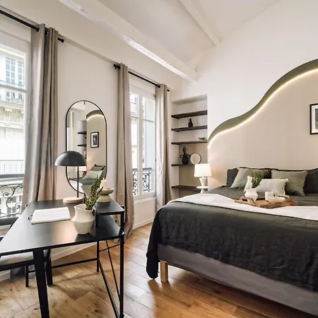 Magnifique Rénové Et Meublé Situé Rue Duguay Trouin Appartamento Parigi