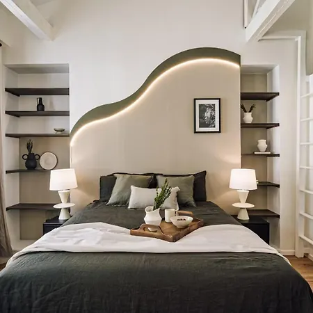 Apartment Magnifique Rénové Et Meublé Situé Rue Duguay Trouin Paris