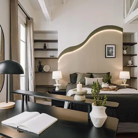 Apartment Magnifique Rénové Et Meublé Situé Rue Duguay Trouin